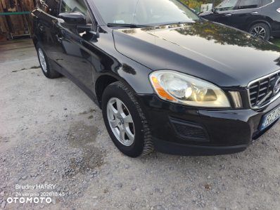 Volvo XC 60 D5 AWD Momentum - 4