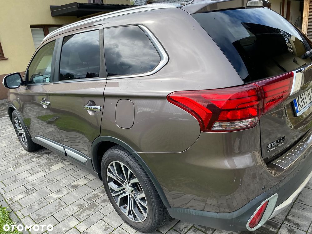 Mitsubishi Outlander 2.0 Intense + Navi 4WD CVT - 6