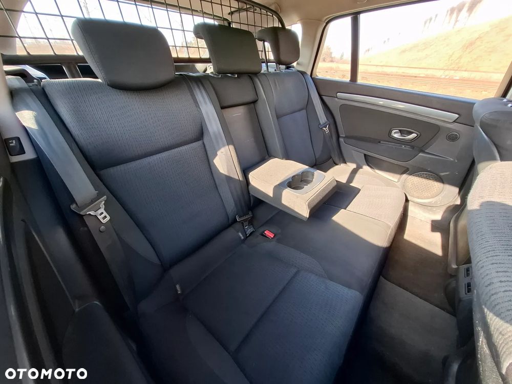 Renault Laguna 2.0 dCi Expression - 15