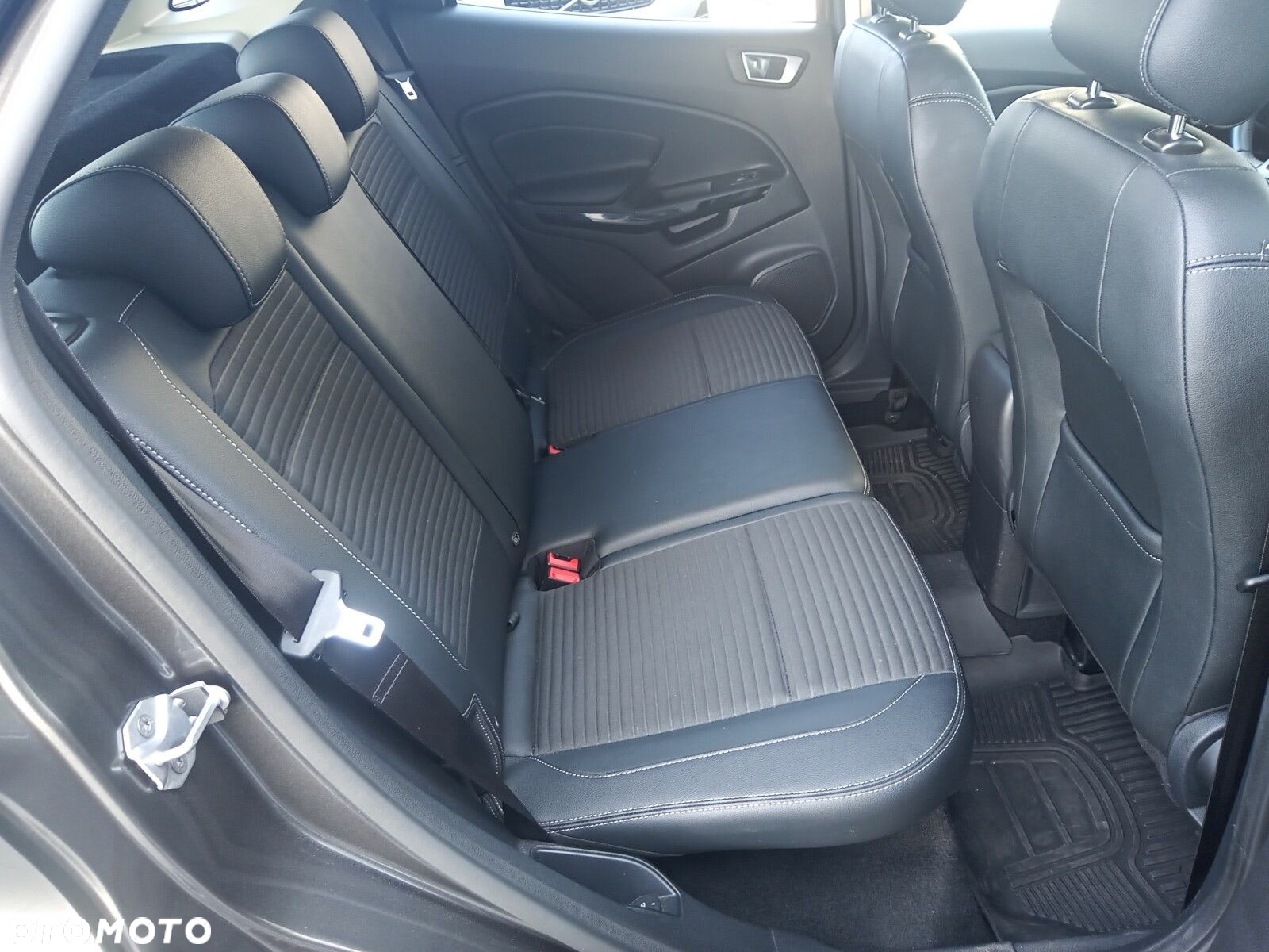 Ford EcoSport - 14