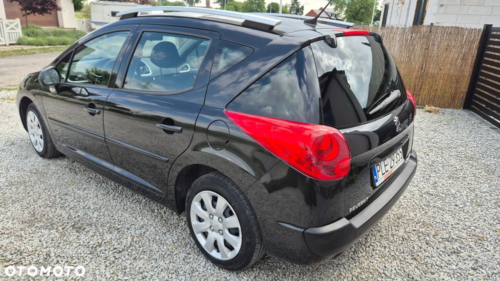 Peugeot 207 - 6