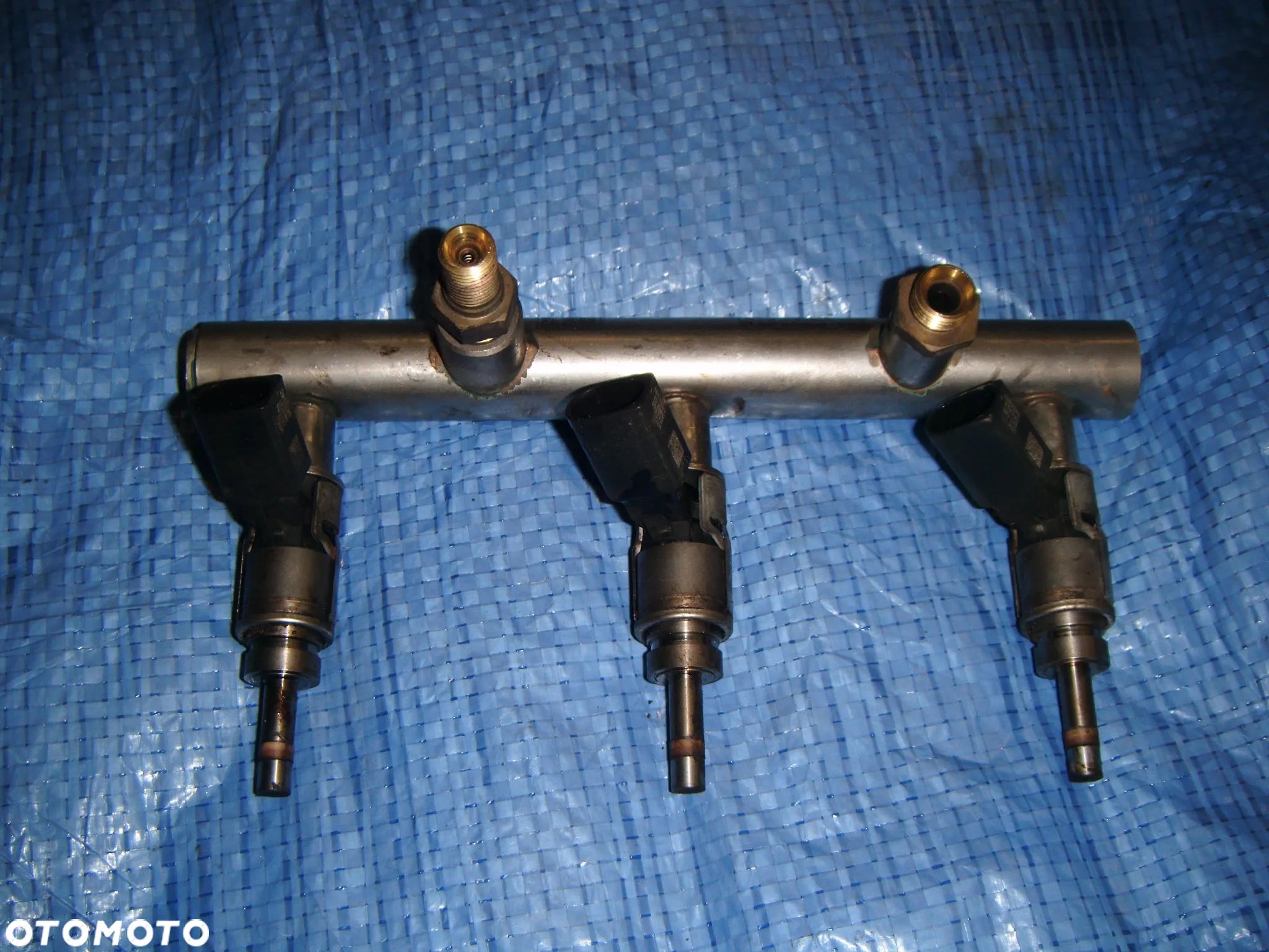 audi a4 b7 3.2 v6 listwa wtryskowa kompletna 06e130090c 06e130089b - 1