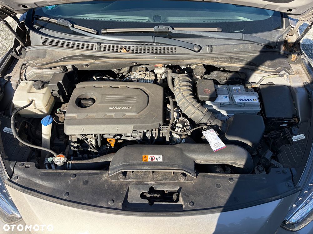 Hyundai i40 Kombi 1.7 CRDi DCT Trend - 24