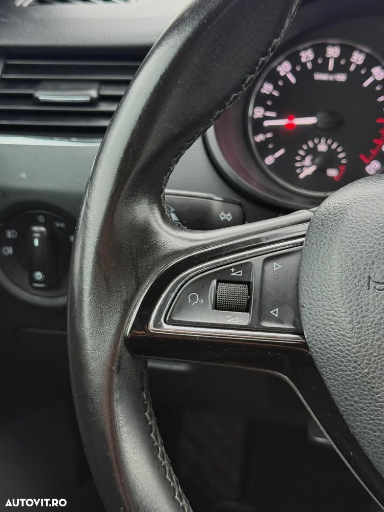 Skoda Octavia 1.6 TDI DSG Ambition - 22