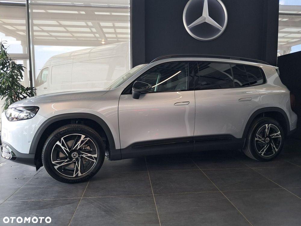 Mercedes-Benz GLB - 7