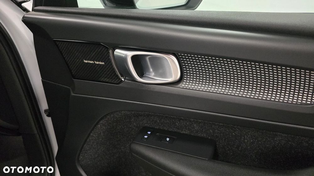 Volvo XC 40 D3 SCR R-Design - 19