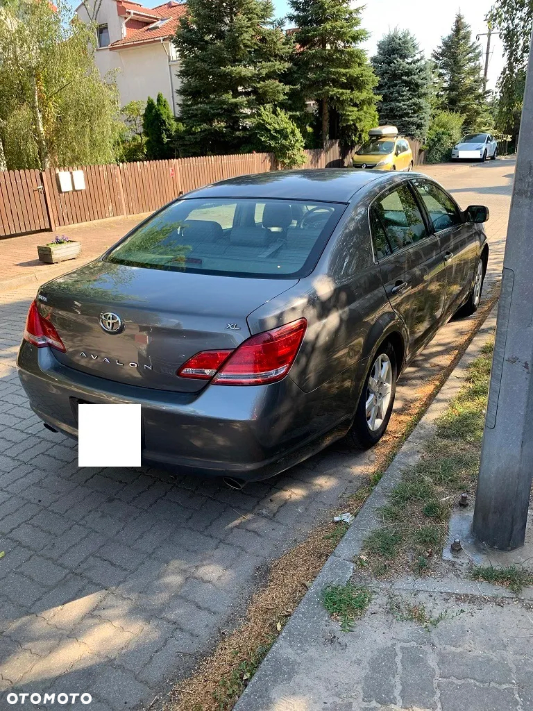 Toyota Avalon 3.5 XL - 11