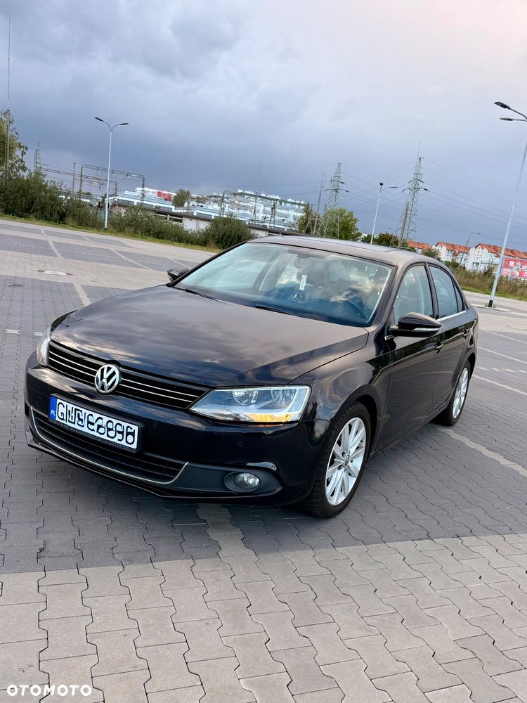 Volkswagen Jetta 1.4 TSI Highline - 2