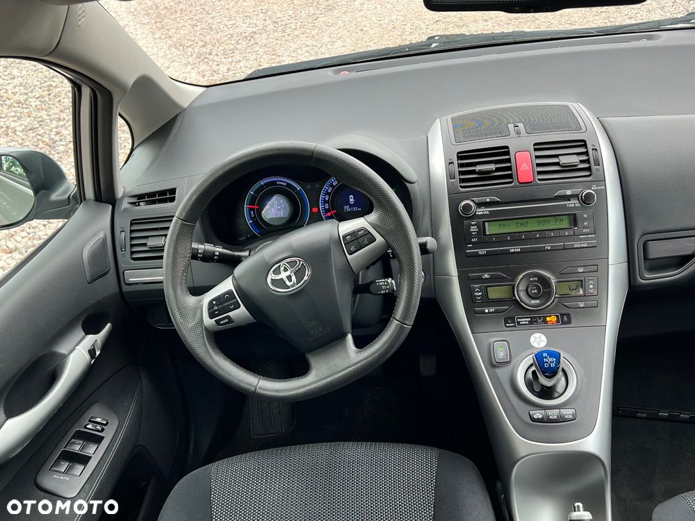 Toyota Auris - 16