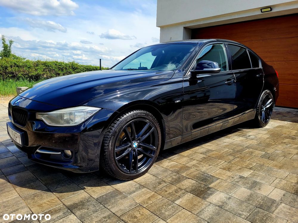 BMW Seria 3 320i Sport Line - 3