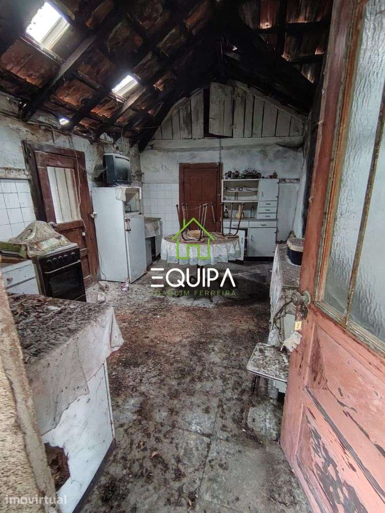 MORADIA ISOLADA para Restauro em Sao Mamede de Negrelos - Grande imagem: 3/15