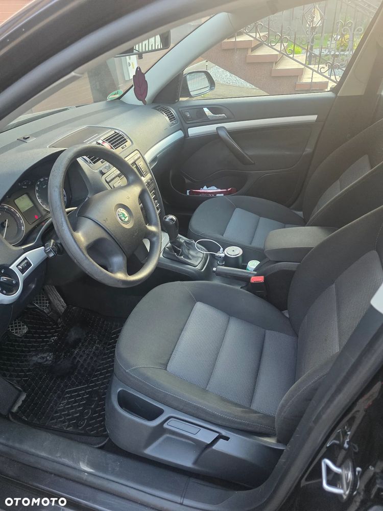 Skoda Octavia 1.9 TDI Ambiente - 9