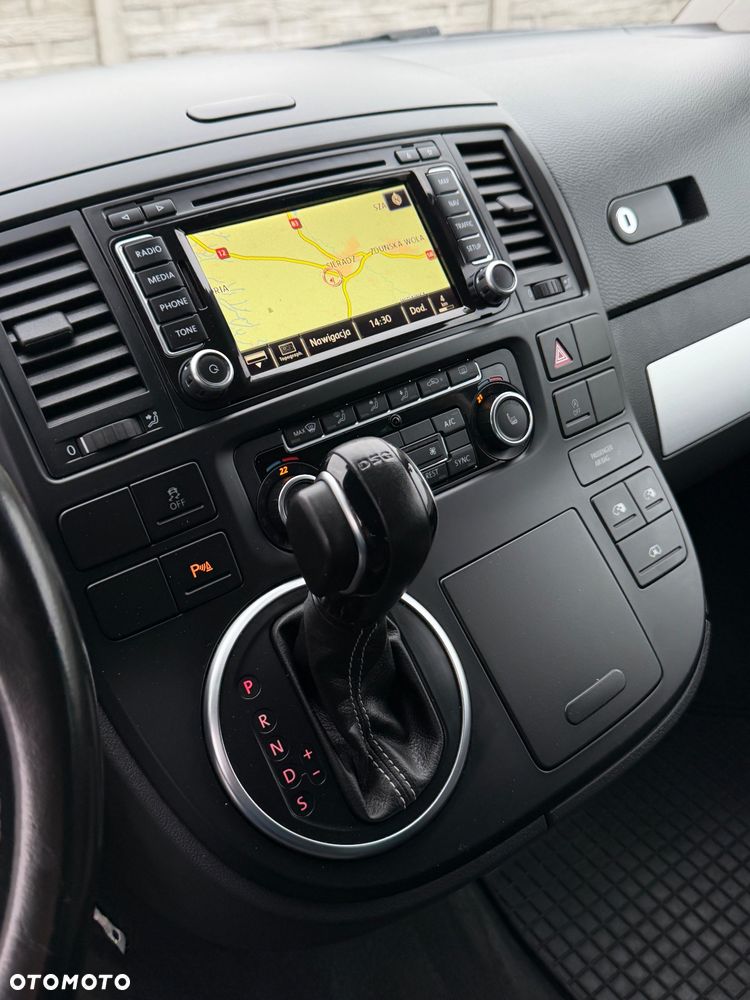 Volkswagen Multivan - 34