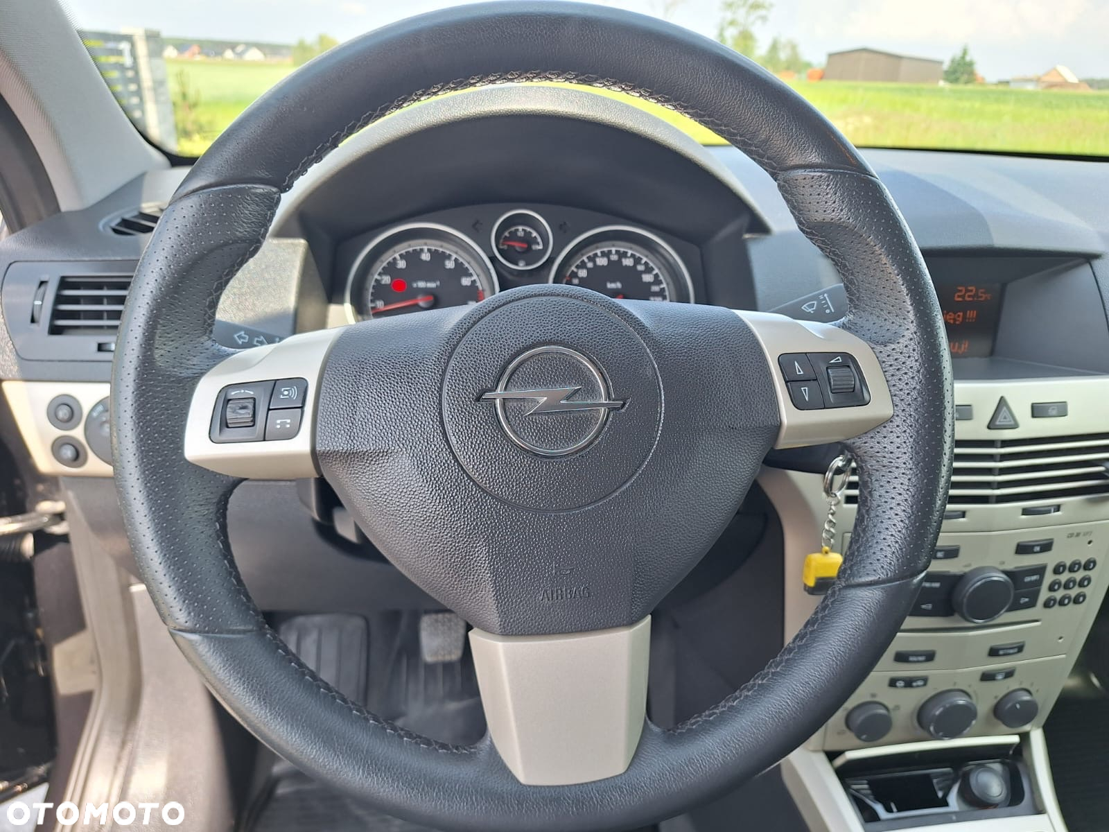 Opel Astra GTC 1.6 - 12