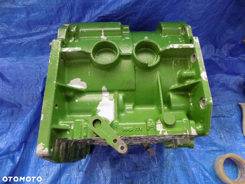 obudowa skrzyni biegów r116768 john deere 6300 6100 6200 6400 - 3