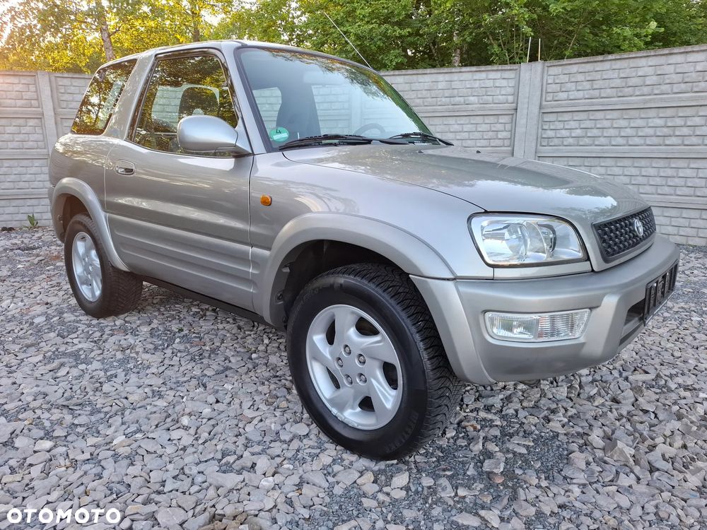 Toyota RAV4 2.0 Special - 25