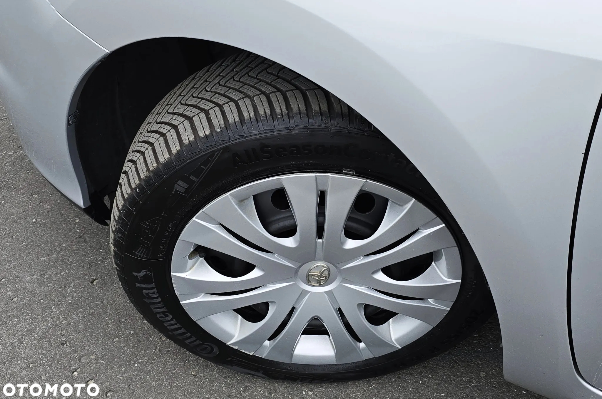 Toyota Auris 1.33 VVT-i Premium Comfort - 11