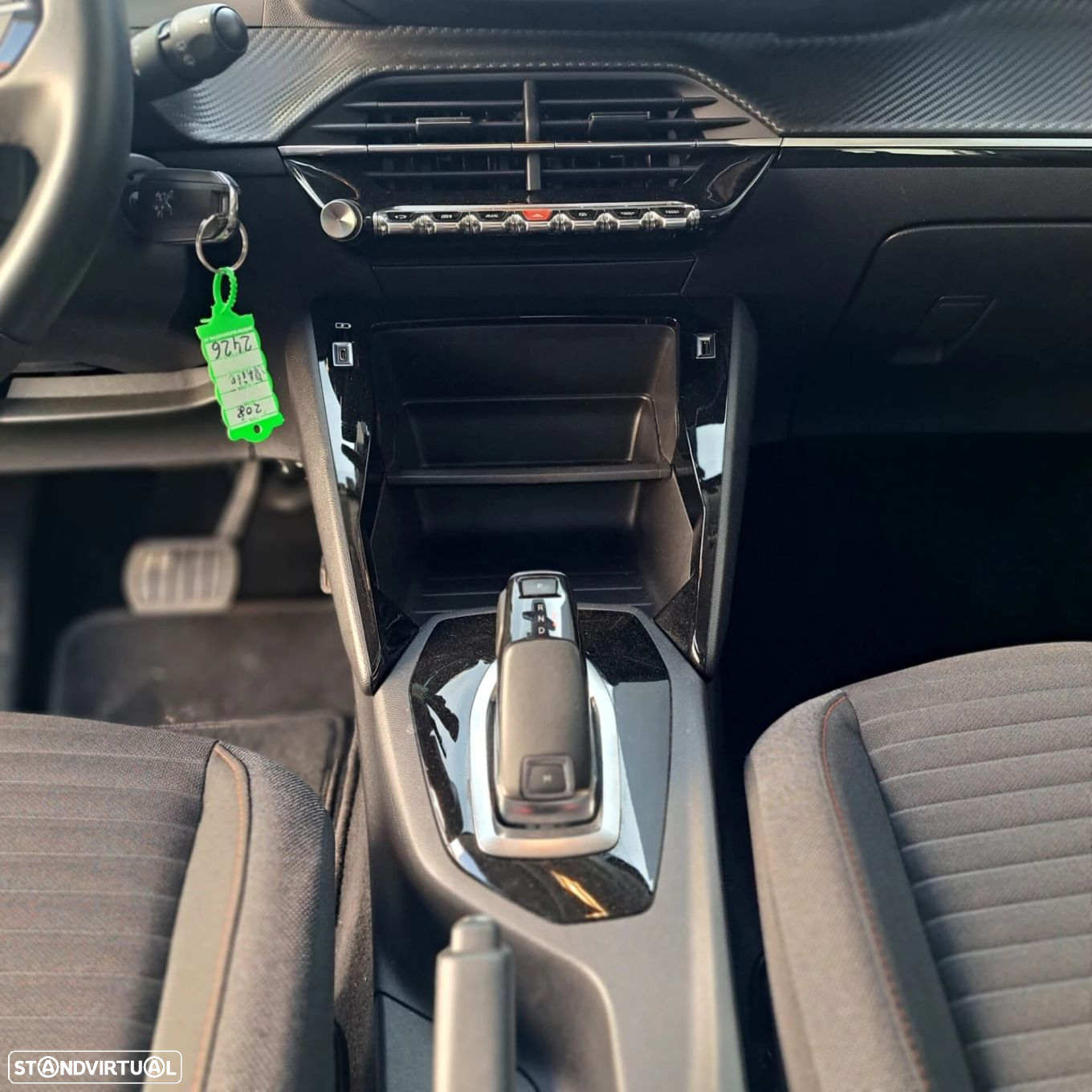 Peugeot 208 PureTech 100 EAT8 Active Pack - 21