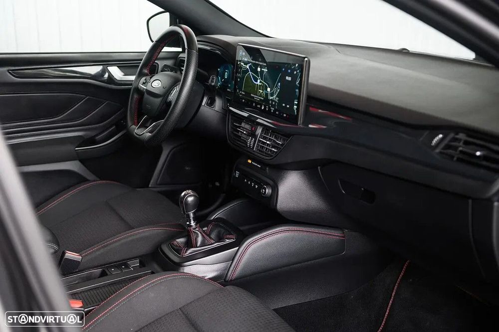 Ford Focus SW 1.0 EcoBoost ST-Line - 55