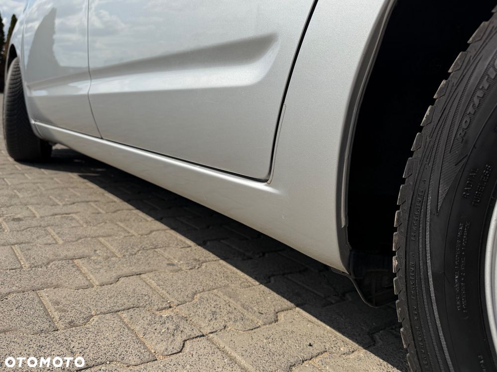 Toyota Prius 1.5 VVT-i Prestige - 28