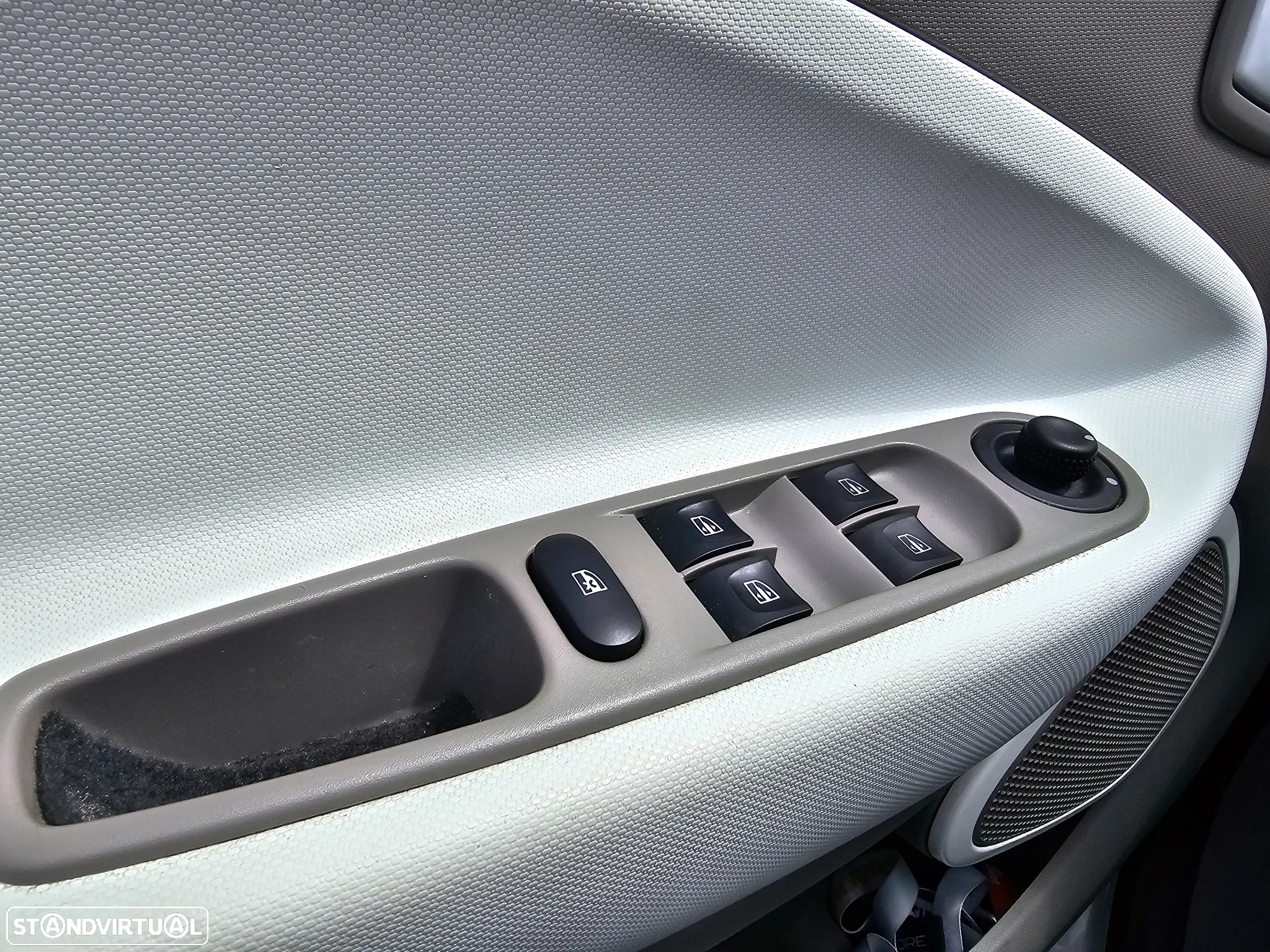 Renault Zoe (c/ Bateria) 41 kwh Intens - 21