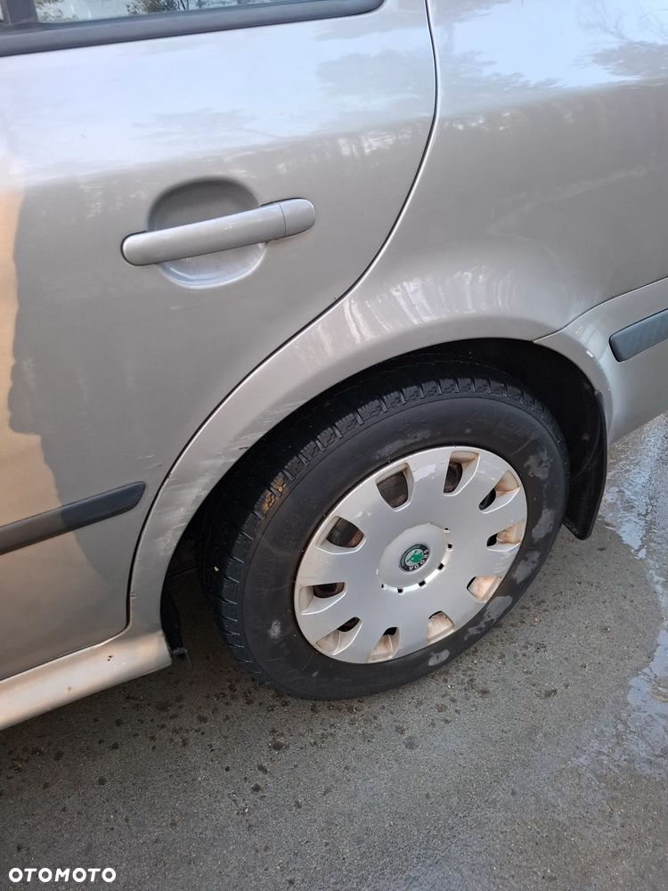 Skoda Octavia 1.6 Tour Classic - 7