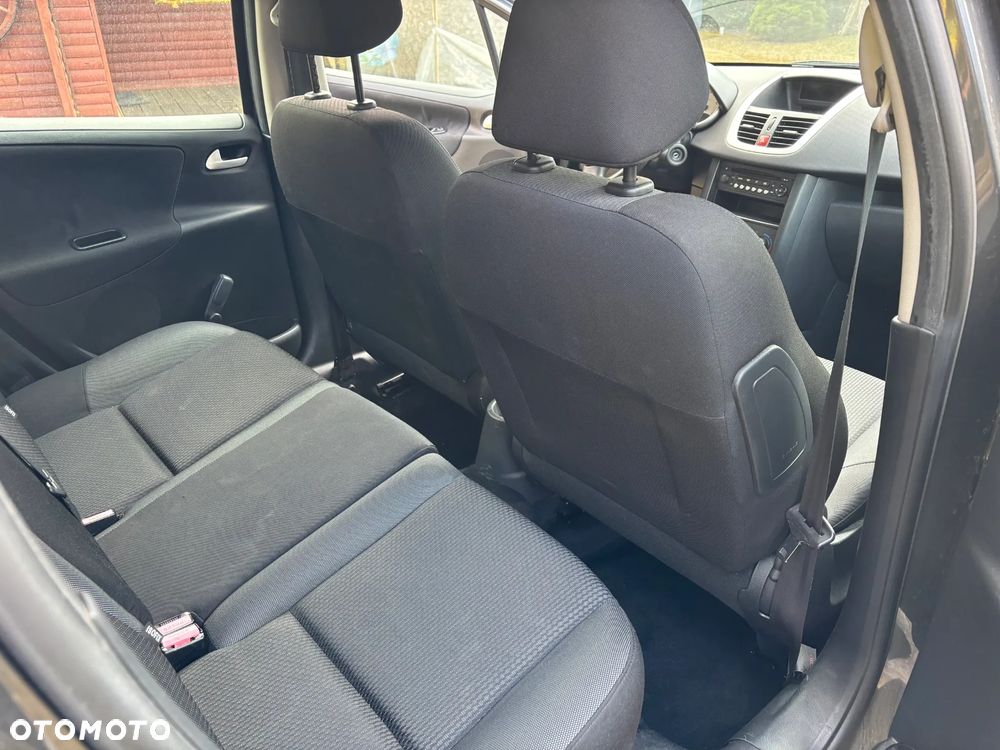Peugeot 207 1.4 Trendy - 11
