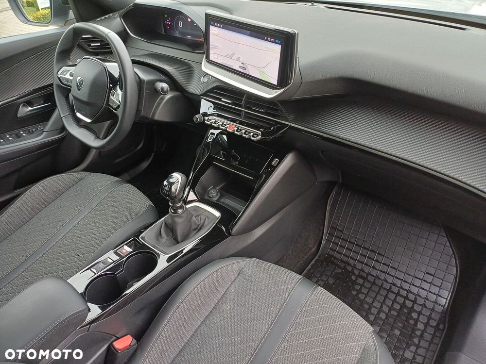 Peugeot 2008 - 12