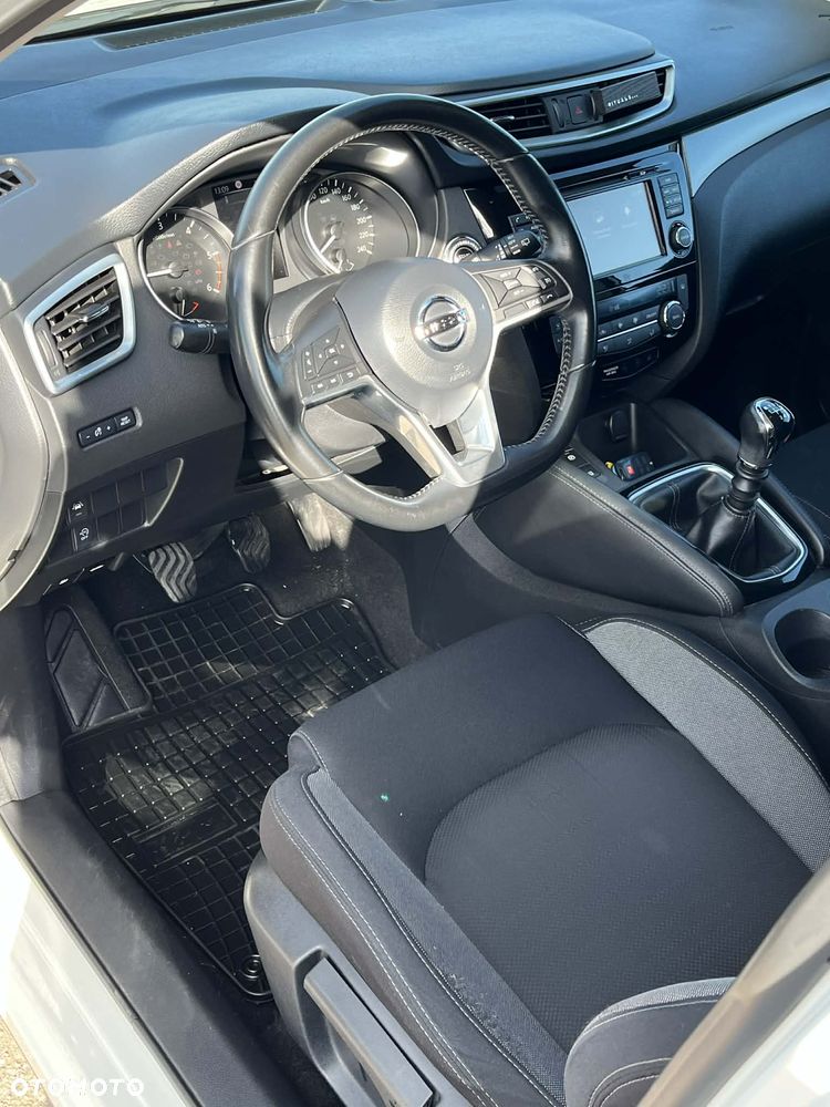 Nissan Qashqai 1.6 DCi Tekna+ - 11