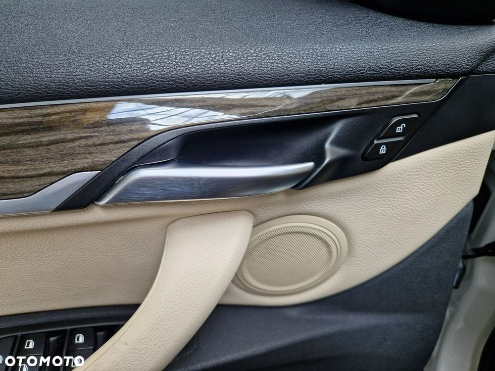BMW X1 - 17