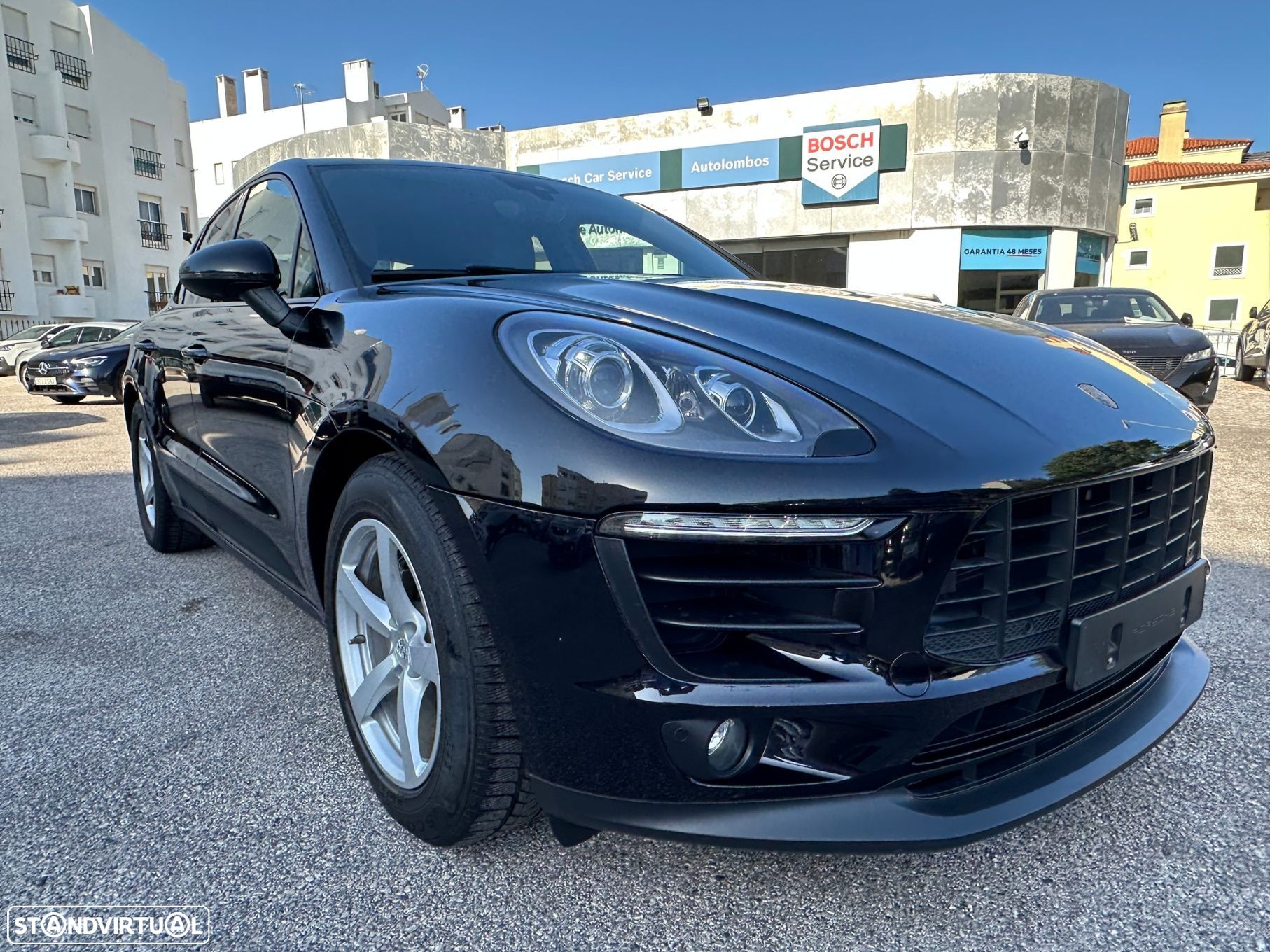 Porsche Macan Standard - 1