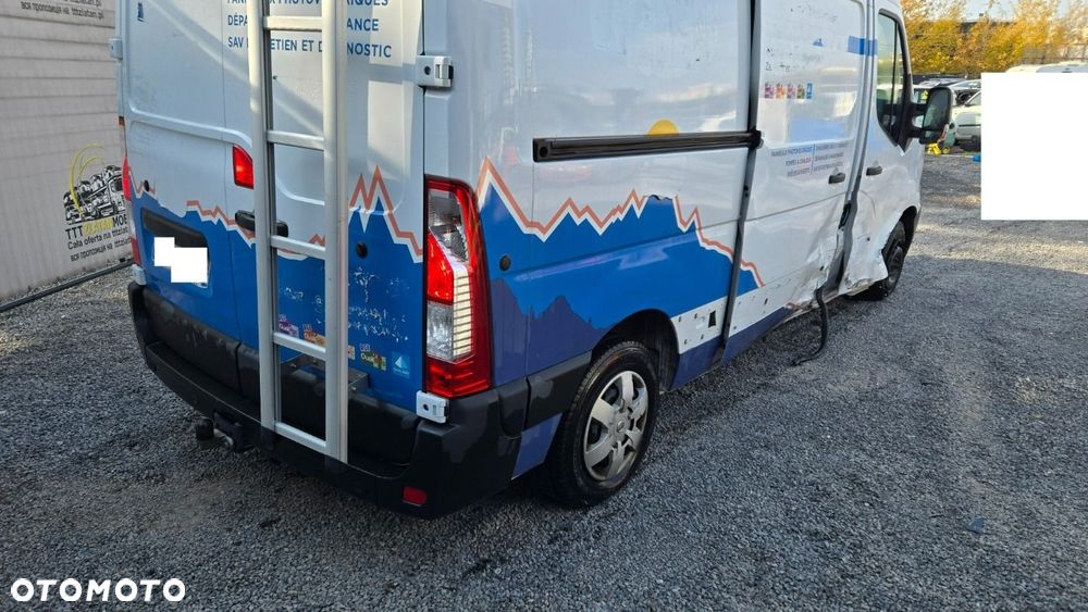 Nissan Interstar - 29