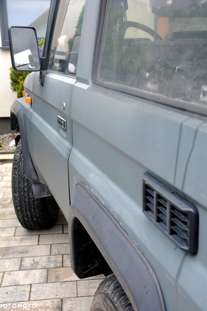 Toyota Land Cruiser - 11