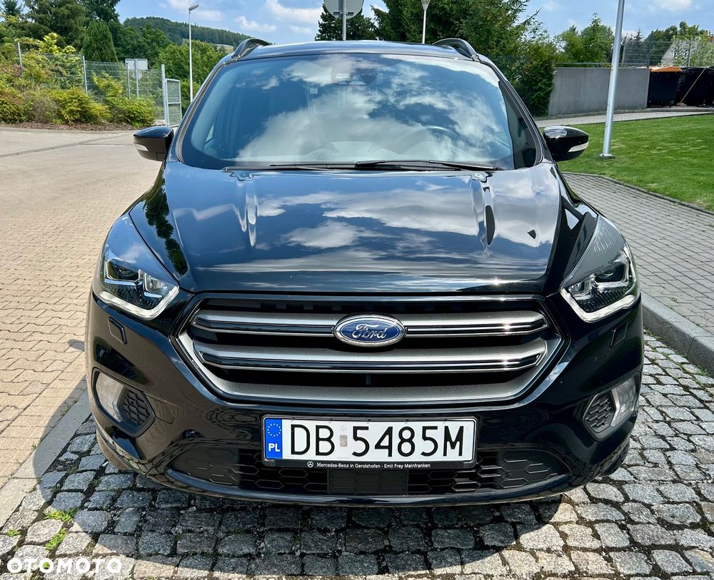 Ford Kuga 1.5 EcoBoost 2x4 Titanium - 3