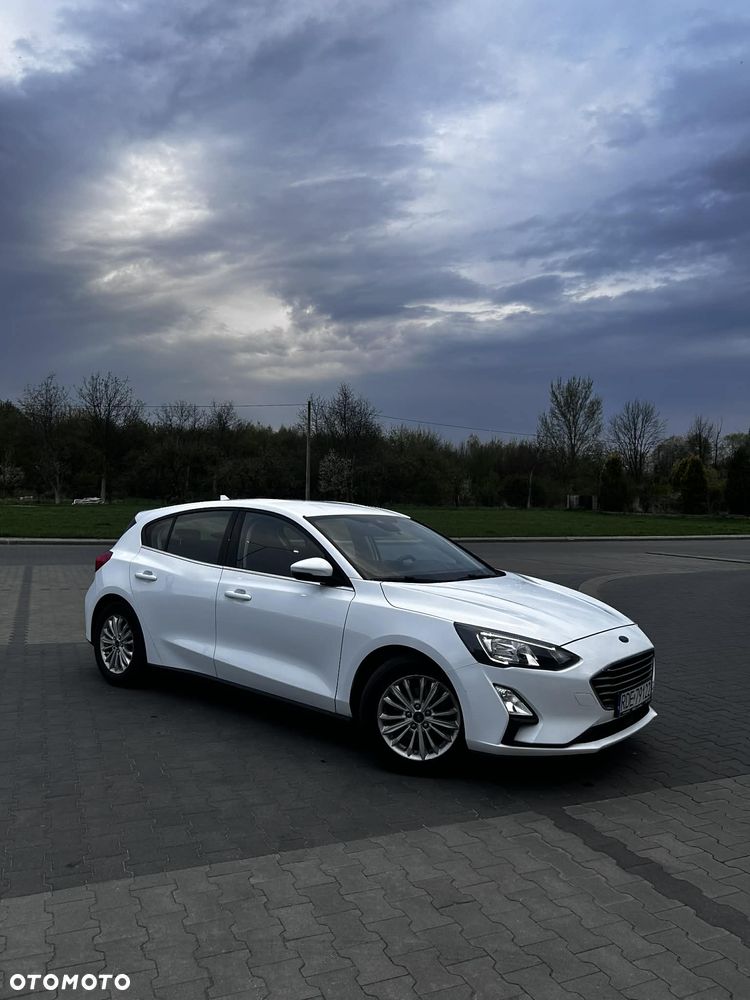 Ford Focus 1.5 EcoBlue Start-Stopp-System TITANIUM STYLE - 4