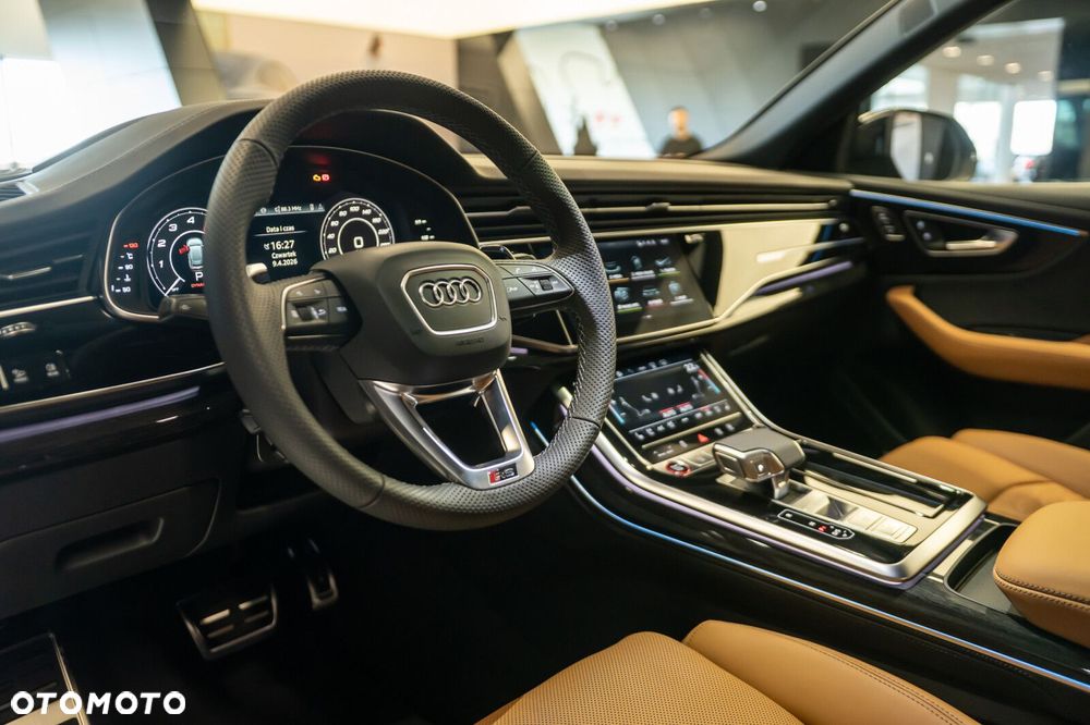 Audi RS Q8 - 12