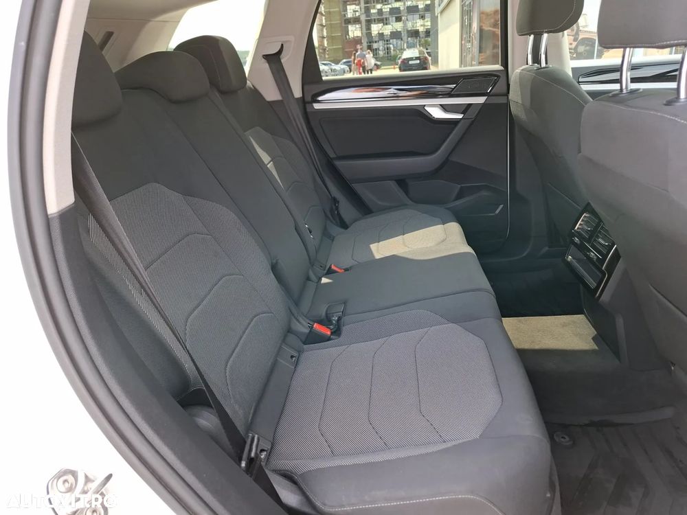 Volkswagen Touareg V6 TDI Style - 15