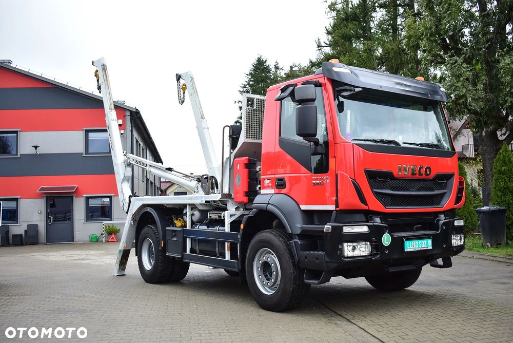 Iveco Trakker 360 / Bramowiec Meiller AK12/ Tylko 120.000 KM !/ Euro 6 / Sprowadzony/ Stan perfekcyjny ! - 13
