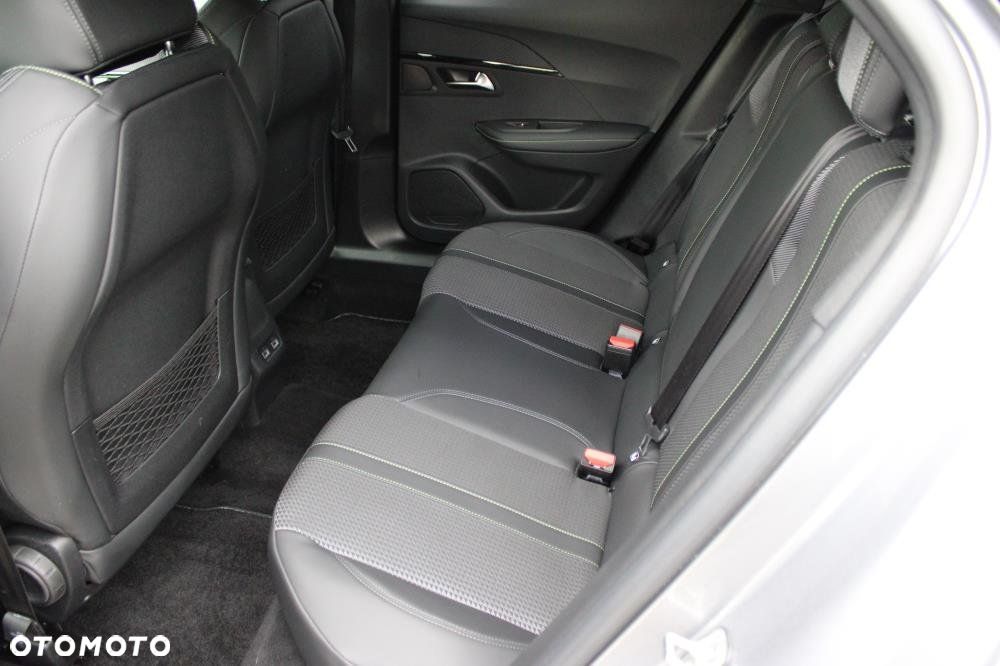 Peugeot 2008 - 9