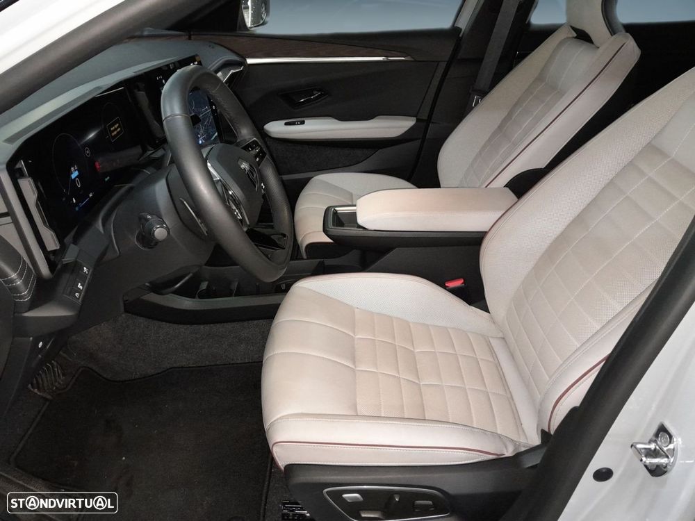 Renault Mégane E-Tech - 11