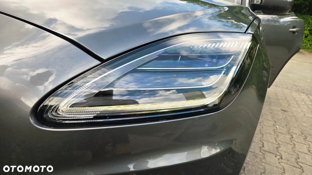 Jaguar E-Pace 2.0 i4D AWD R-Dynamic - 5