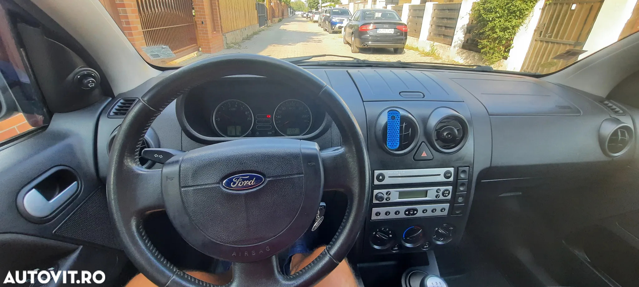 Ford Fusion 1.6 Comfort - 13