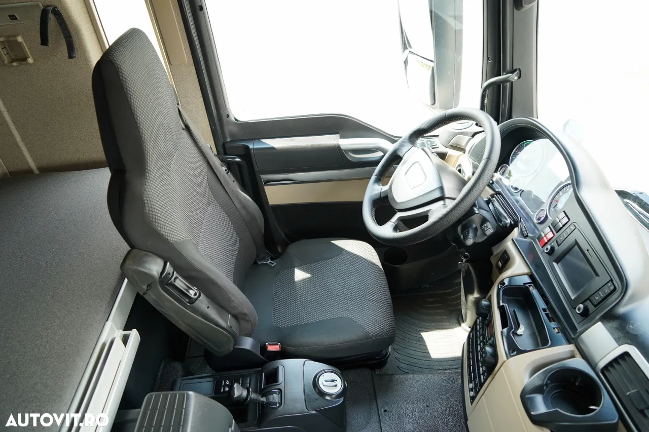 MAN TGS 41.460 / 8x8 / BASCULĂ / 2 PĂRȚI / BORDMATIC / HYDROBTA / MEILLER KIPER / ANVELOPE 100% / EURO 6 / 2017 / IMPORTAT - 29