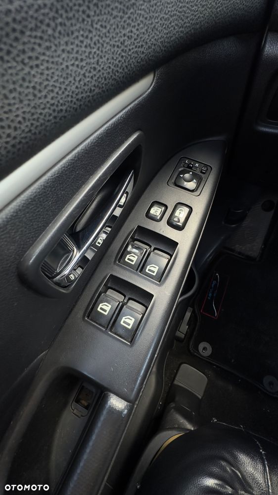 Mitsubishi ASX 1.8 DI-D 4WD Instyle - 10