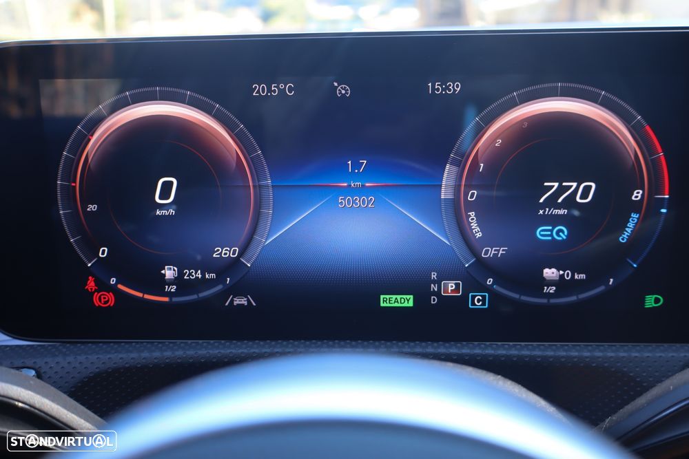 Mercedes-Benz A 250 e AMG Line - 20