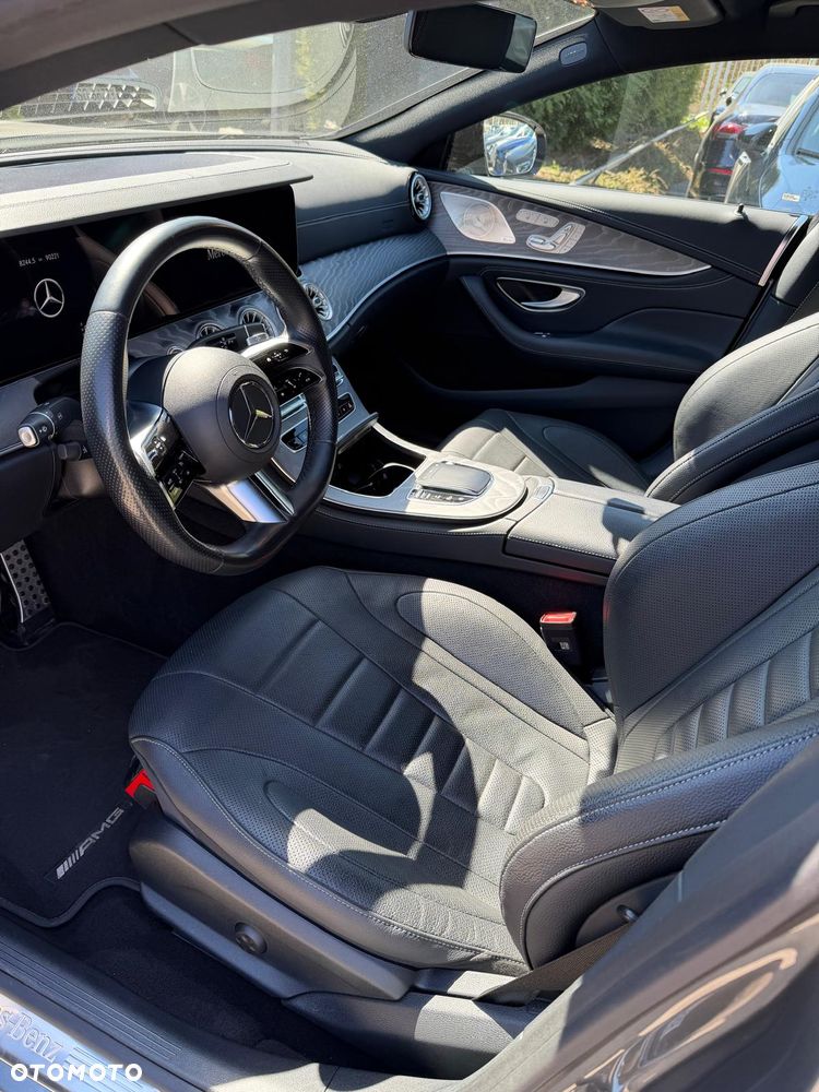 Mercedes-Benz CLS 300 d 4-Matic AMG - 5