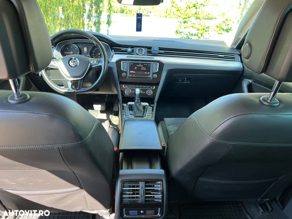 Volkswagen Passat 2.0 TDI DSG 4Motion Highline - 16
