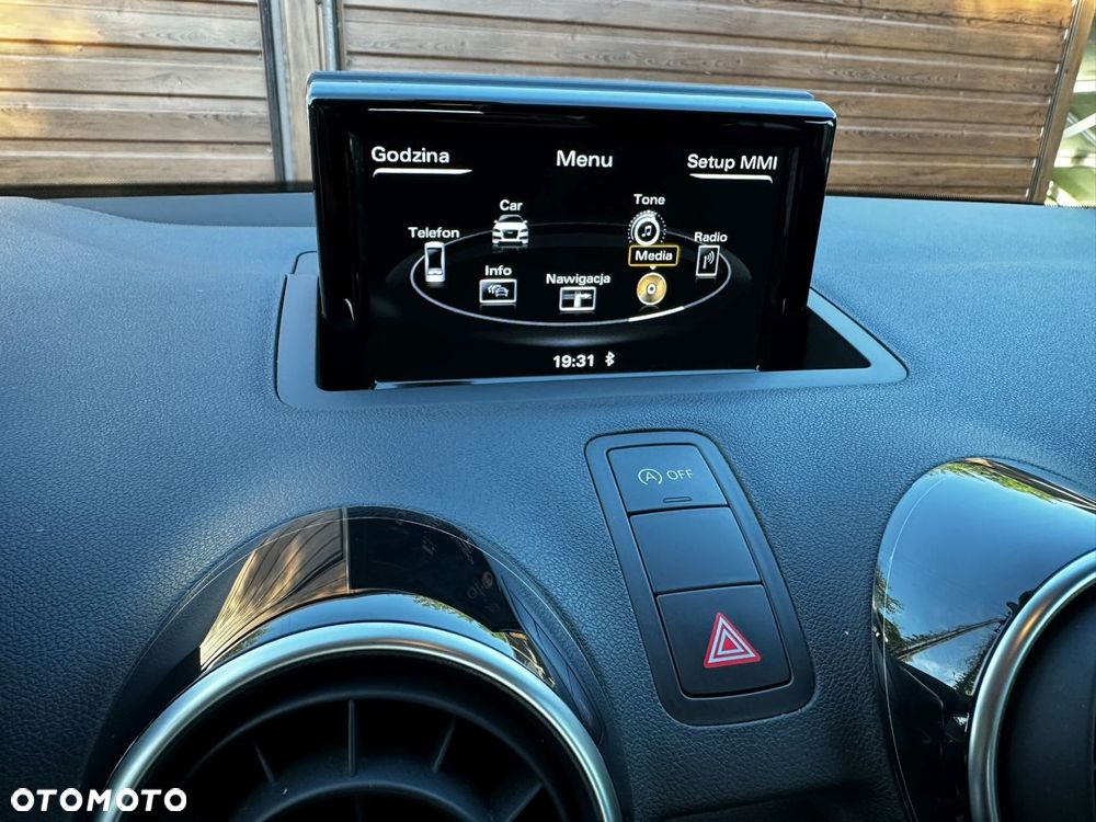 Audi A1 3-drzwiowe 1.0 TFSI ultra S tronic design - 16
