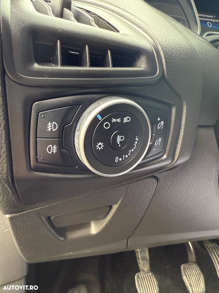 Ford Focus - 16