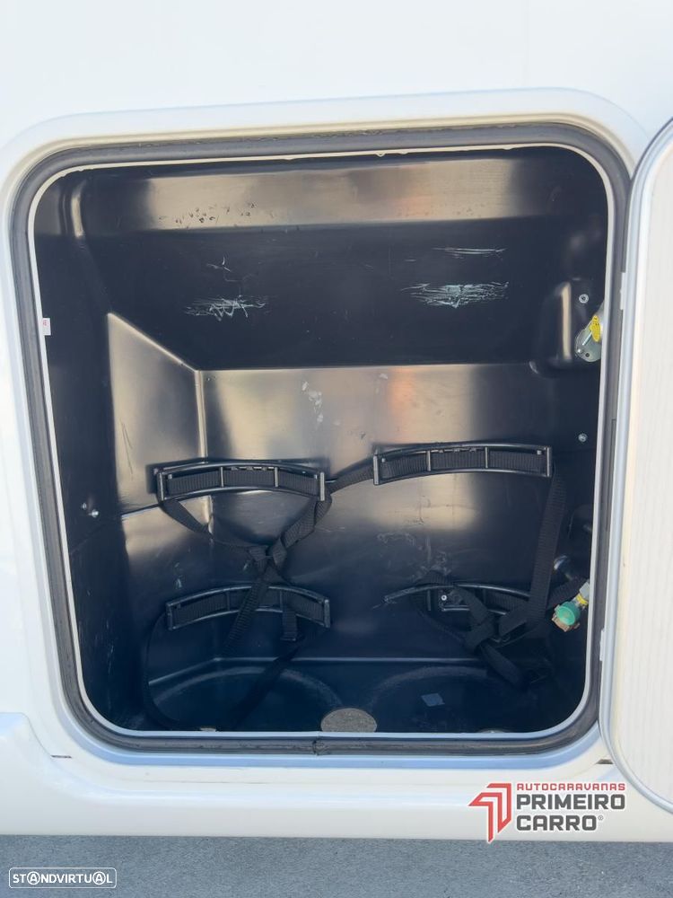 Bavaria Style I740 c.central e basculante - 45